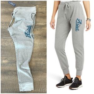 Ariat women’s jogger sweatpants-size small-New With Tags!
